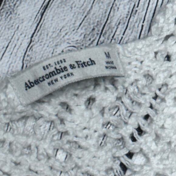 NWT Abercrombie & Fitch Crocheted Tank Size Medium - Picture 2 of 3